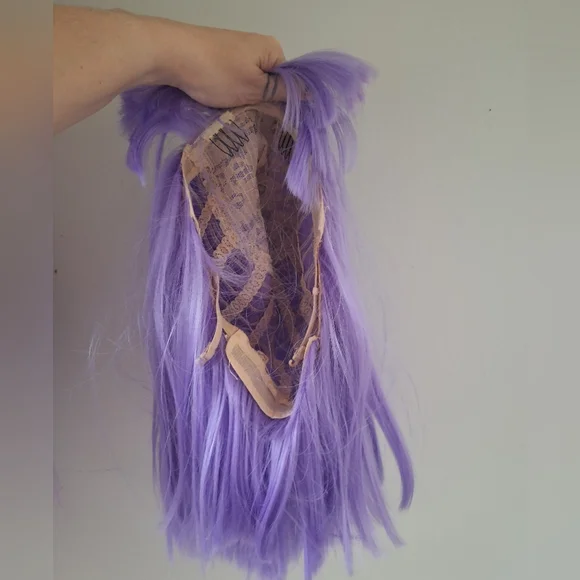 Lavender Wig - Picture 4 of 6